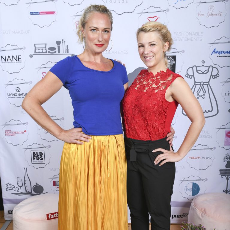 Eva Mona Rodekirchen, Iris Mareike Steen1